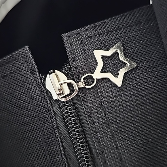 Hello Kitty Large Tote Bag - Picture 6 of 8